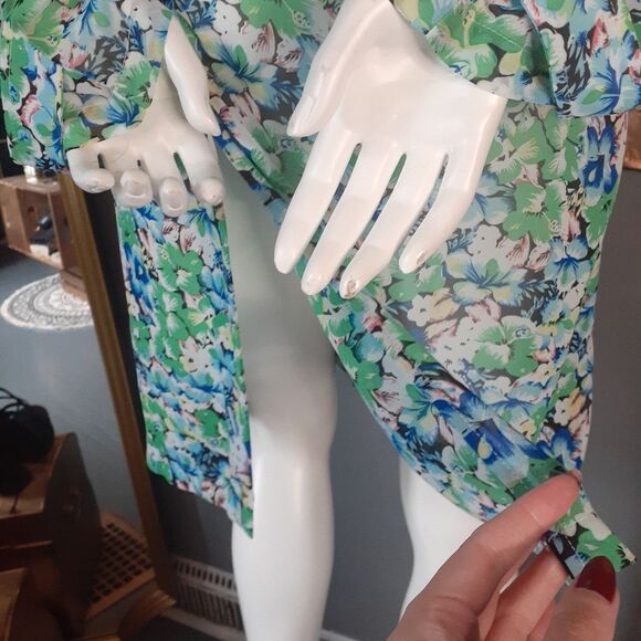 Semi Sheer Floral Mid Length Trench Coat - Picture 4 of 16